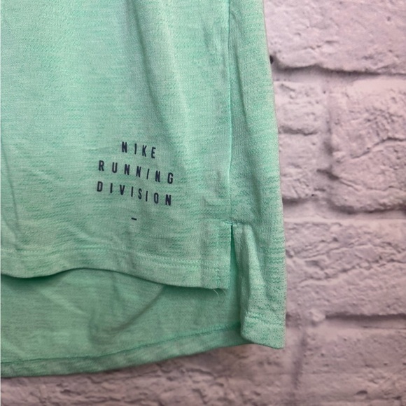 Nike Dri-Fit Run Division Pinnacle Short-Sleeve Running Top Large - Picture 6 of 9